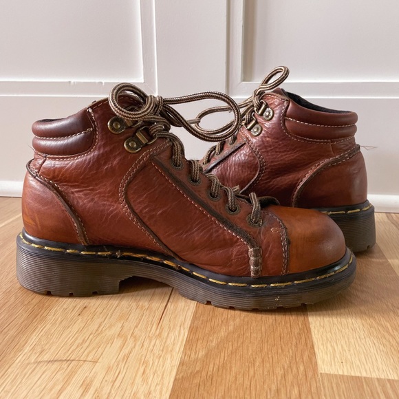 Dr. Marten's Vintage 8A54 Boots - Picture 2 of 4